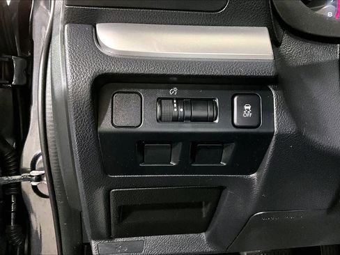 Used 2015 Subaru Crosstrek 2.0i Limited w/ Popular Package #2 image 35