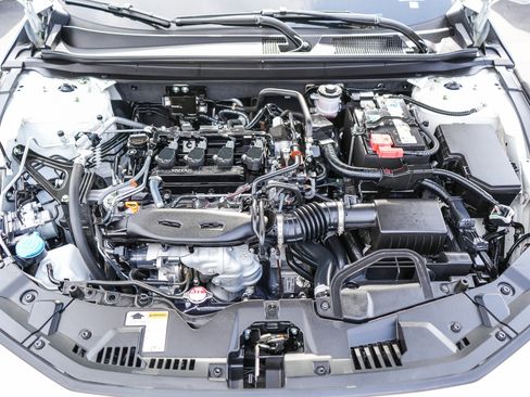 Certified 2025 Honda Accord SE image 28
