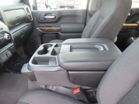 Used 2023 GMC Sierra 2500 SLE AWD/4WD image 17