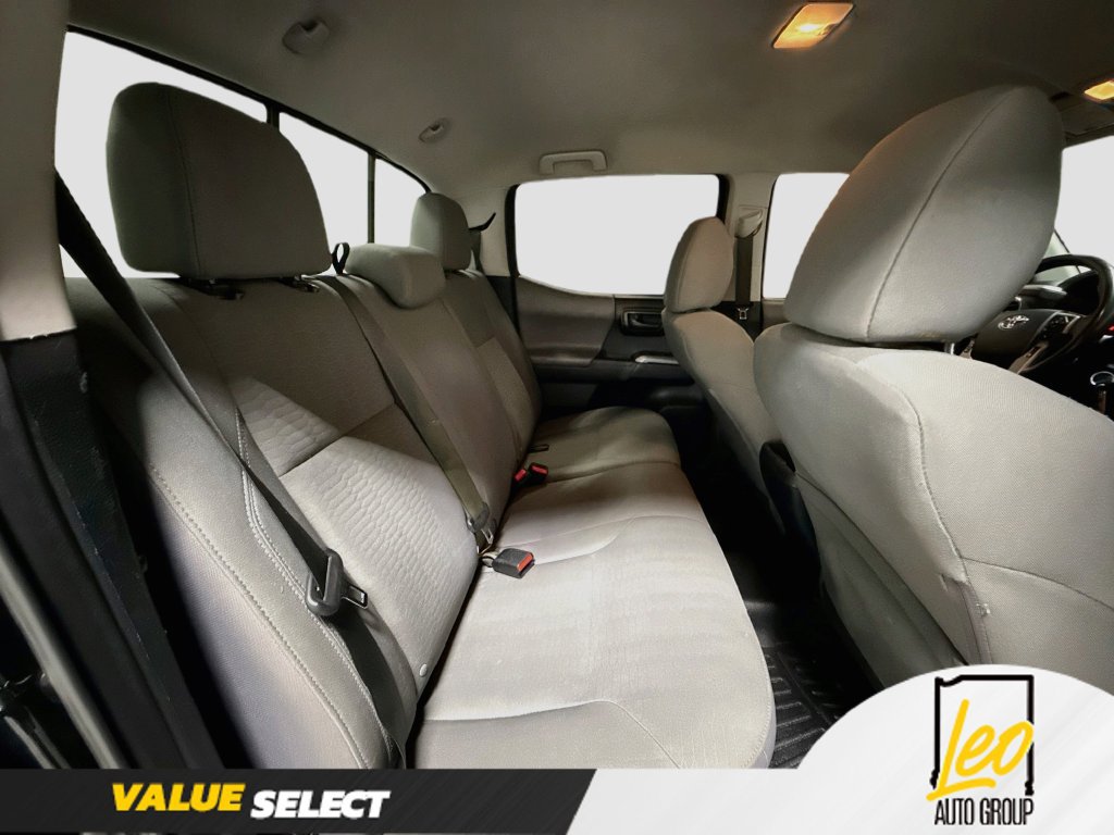 Used 2019 Toyota Tacoma SR5 AWD/4WD image 26
