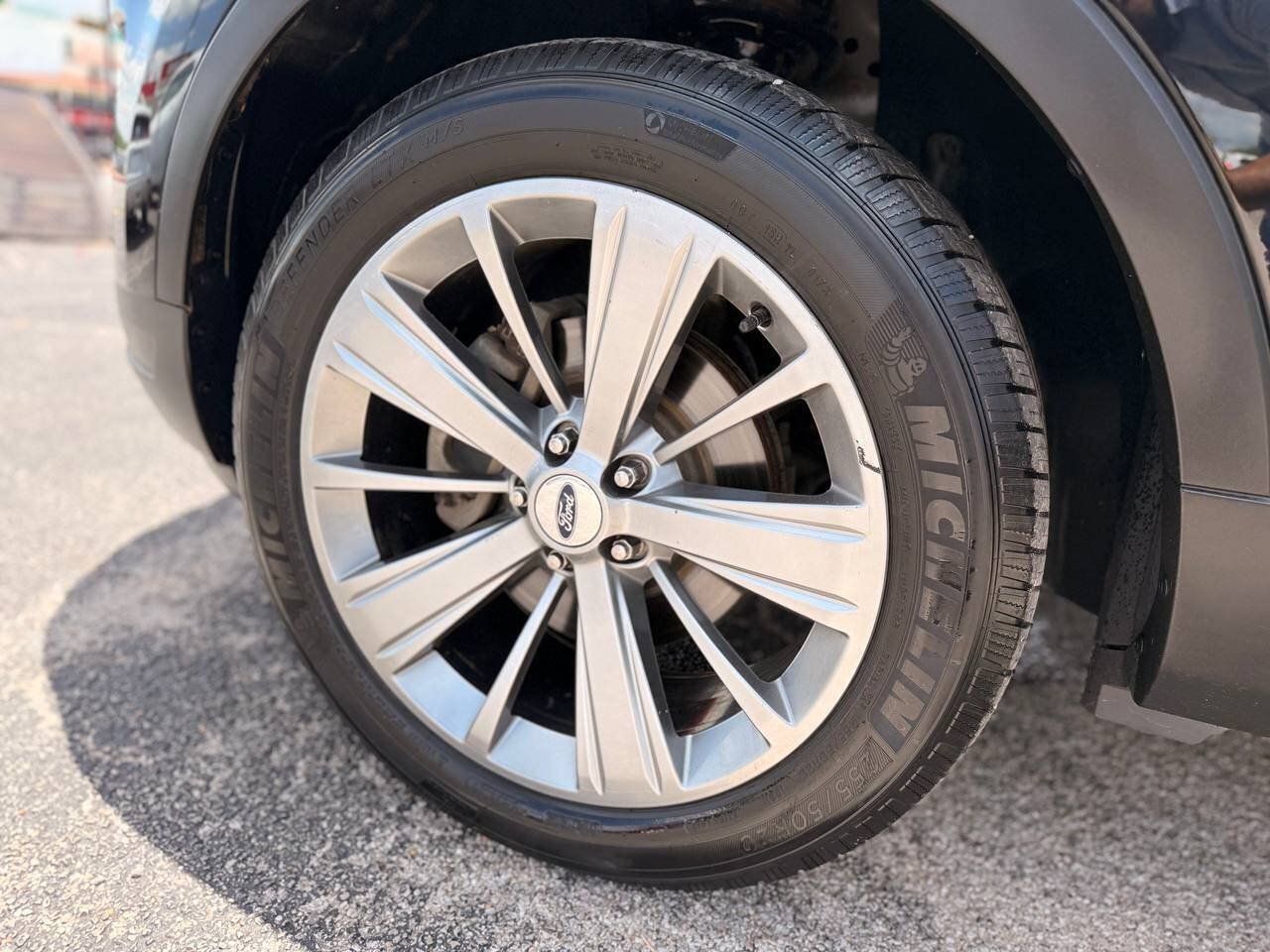 Used 2019 Ford Explorer FWD image 30