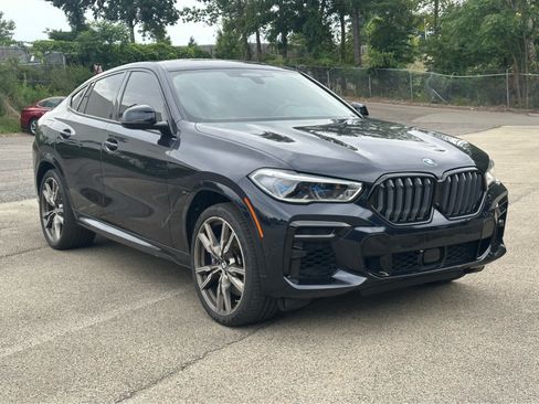 Used 2022 BMW X6 M50i w/ Executive Package AWD/4WD image 3