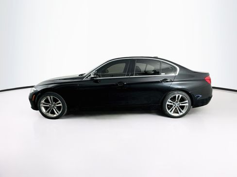 Used 2018 BMW 330i xDrive Sedan w/ Convenience Package AWD/4WD image 4