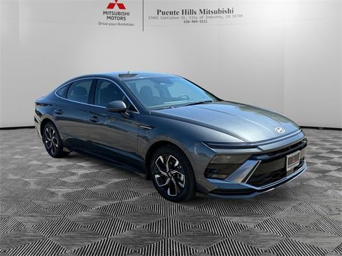 Used 2024 Hyundai Sonata SEL image 3