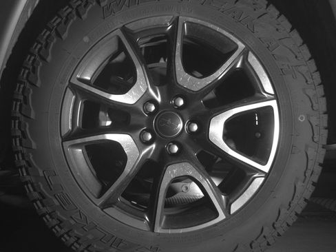 Used 2025 Jeep Compass Trailhawk AWD/4WD image 14