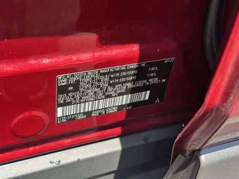 Used 2022 Toyota RAV4 XLE Premium FWD image 16