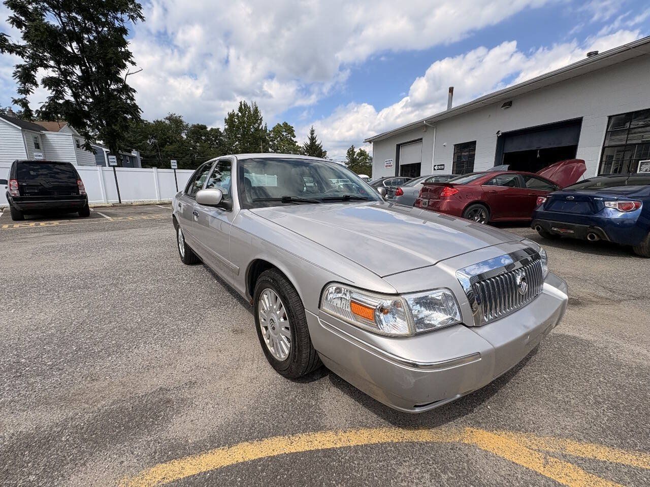 Used 2008 Mercury Grand Marquis LS RWD image 4
