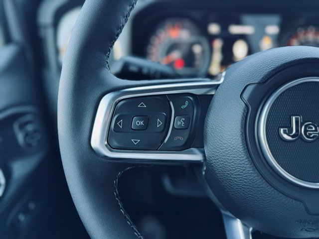 New 2025 Jeep Wrangler Unlimited Sahara AWD/4WD image 22