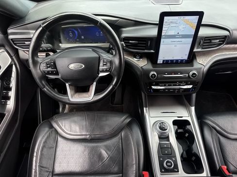 Used 2020 Ford Explorer Platinum w/ Premium Technology Package AWD/4WD image 12