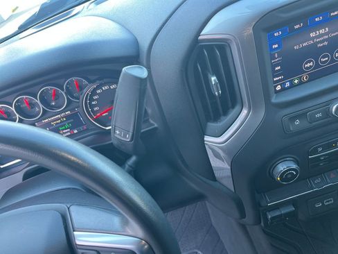 Used 2021 Chevrolet Silverado 2500 Custom w/ Custom Value Package image 25