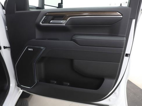 Used 2023 Chevrolet Silverado 1500 RST w/ Convenience Package II image 12