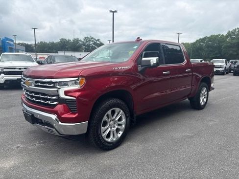Used 2023 Chevrolet Silverado 1500 LTZ AWD/4WD image 2
