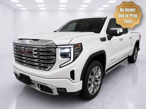 Used 2023 GMC Sierra 1500 Denali AWD/4WD image 3