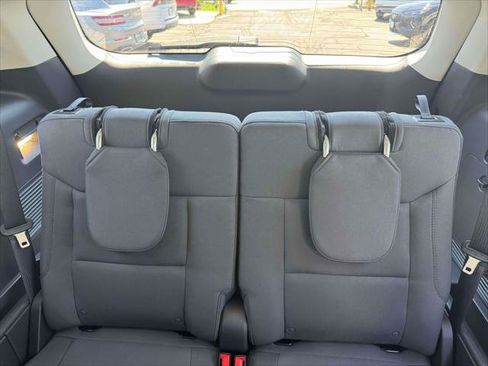 Used 2026 Ford Explorer Active AWD/4WD image 16