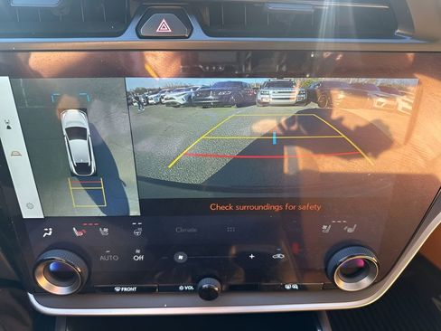 Used 2024 Lexus RZ 300e Premium image 20