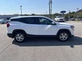 Used 2024 GMC Terrain SLE image 5