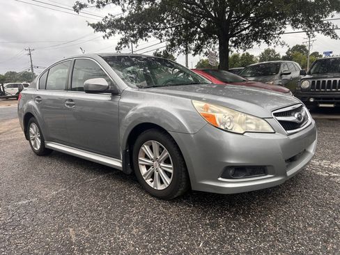 Used 2011 Subaru Legacy 2.5i Premium AWD/4WD image 5