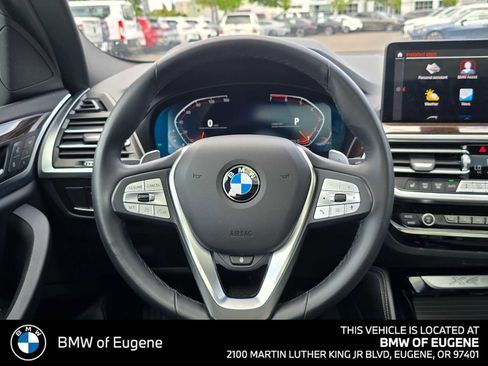 Used 2025 BMW X4 xDrive30i AWD/4WD image 20