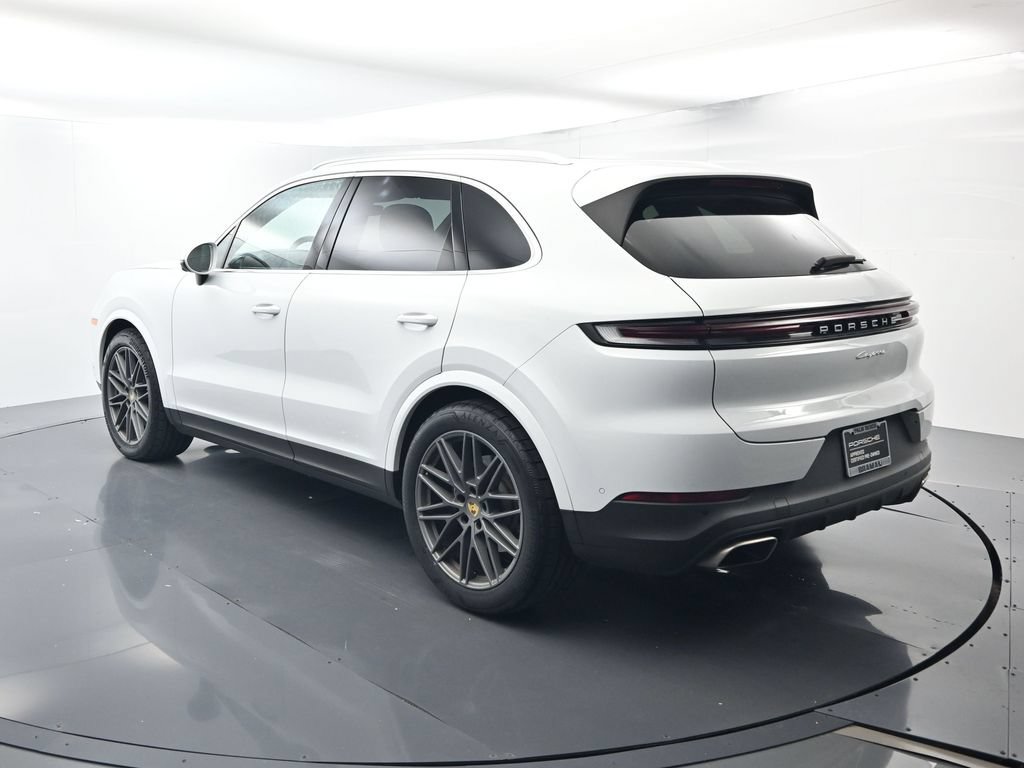 Certified 2024 Porsche Cayenne AWD/4WD image 3
