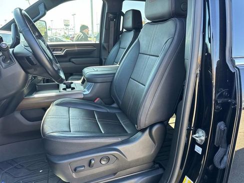 Used 2024 Chevrolet Silverado 2500 High Country w/ Technology Package AWD/4WD image 30