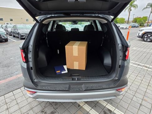 New 2025 Hyundai Tucson Limited image 13