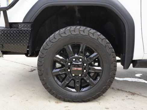 Used 2025 GMC Sierra 2500 AT4 w/ AT4 Premium Plus Package AWD/4WD image 12