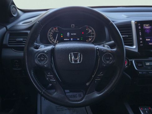 Used 2020 Honda Ridgeline Black Edition image 14
