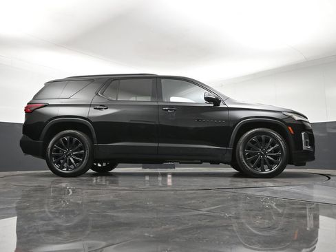 Used 2023 Chevrolet Traverse RS w/ LPO, Floor Liner Package AWD/4WD image 29
