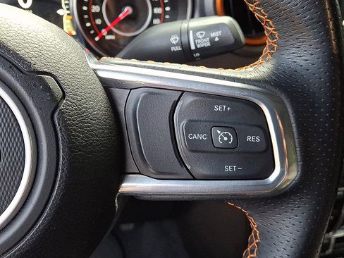 Certified 2021 Jeep Gladiator Mojave AWD/4WD image 22