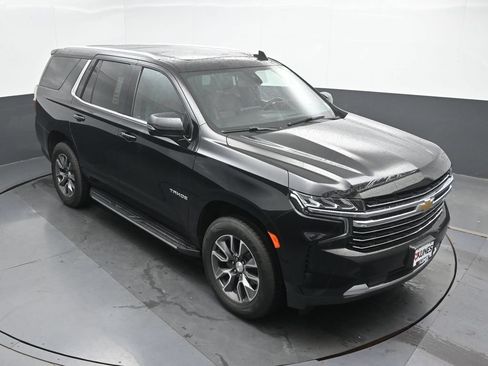 Used 2022 Chevrolet Tahoe LT w/ Luxury Package AWD/4WD image 37