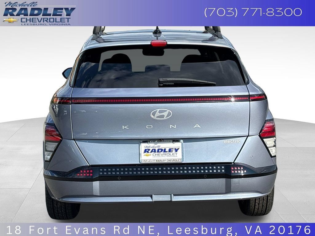 Used 2024 Hyundai Kona Limited FWD image 4