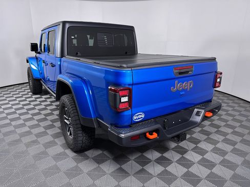 Used 2025 Jeep Gladiator Mojave w/ Convenience Group AWD/4WD image 18