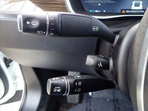 Used 2016 Tesla Model S 85D image 17