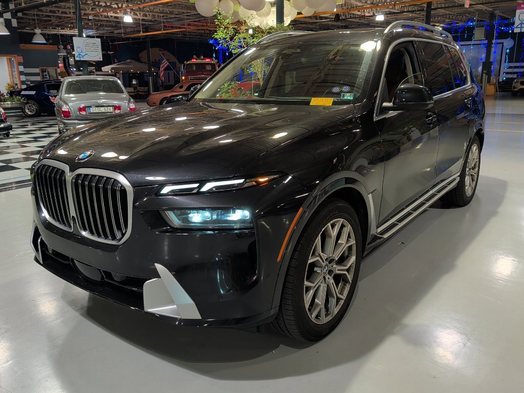 Certified 2023 BMW X7 xDrive40i w/ Executive Package AWD/4WD image 2