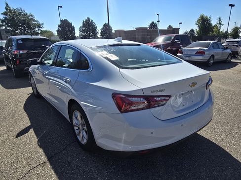 Used 2022 Chevrolet Malibu LT FWD image 3