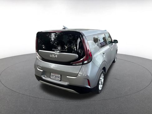 Used 2025 Kia Soul LX w/ LX Technology Package image 14
