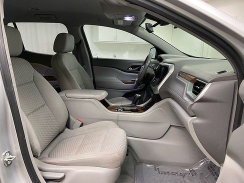 Used 2017 GMC Acadia SLE w/ LPO, Cargo Package image 14