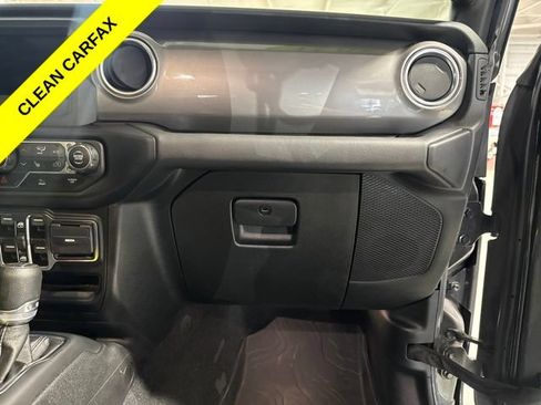 Used 2021 Jeep Wrangler Unlimited Sahara w/ Cold Weather Group AWD/4WD image 44