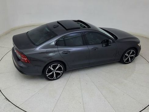 Used 2024 Volvo S60 B5 Plus w/ Climate Package image 85