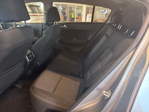 Used 2022 Kia Sportage LX FWD image 15