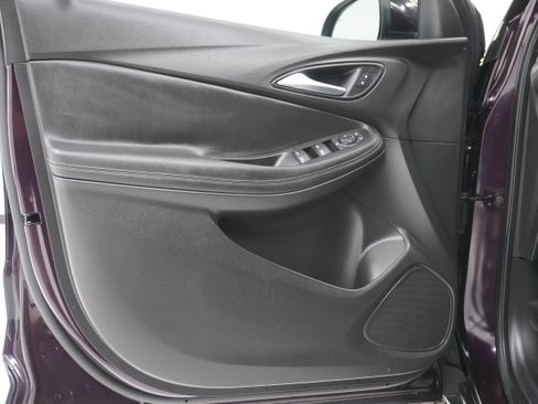 Used 2021 Buick Encore GX Select image 13