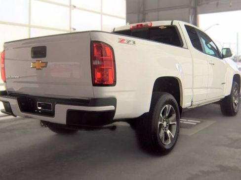 Used 2016 Chevrolet Colorado Z71 AWD/4WD image 11