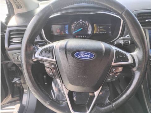 Used 2020 Ford Fusion Titanium FWD image 15