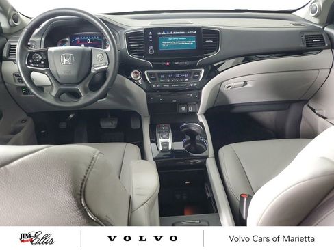 Used 2020 Honda Pilot Touring image 16