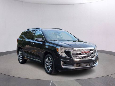 Used 2023 GMC Terrain Denali AWD/4WD image 9