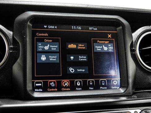 Used 2020 Jeep Wrangler Unlimited Sahara AWD/4WD image 21