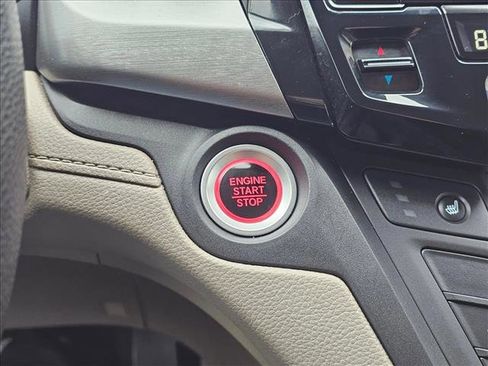 Used 2019 Honda Odyssey EX image 28