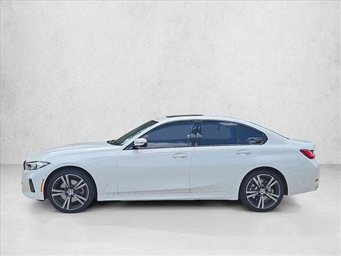 Used 2023 BMW 330i Sedan w/ Premium Package RWD image 9