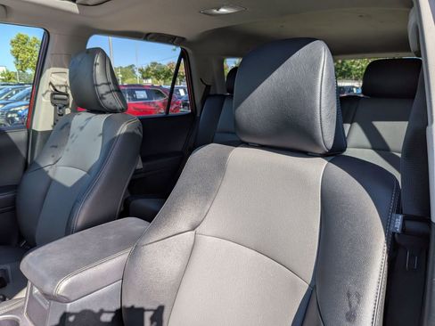 Used 2023 Toyota 4Runner SR5 Premium w/ Moonroof Package RWD image 15