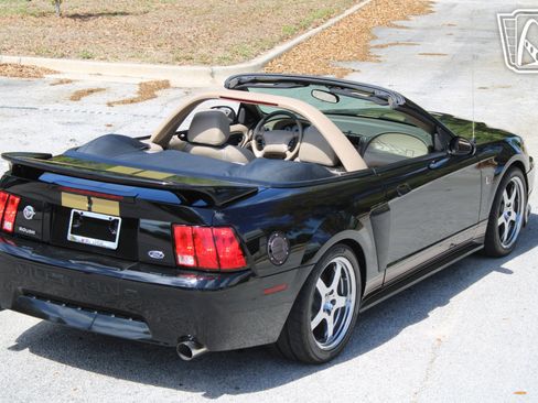Used 2004 Ford Mustang GT image 10